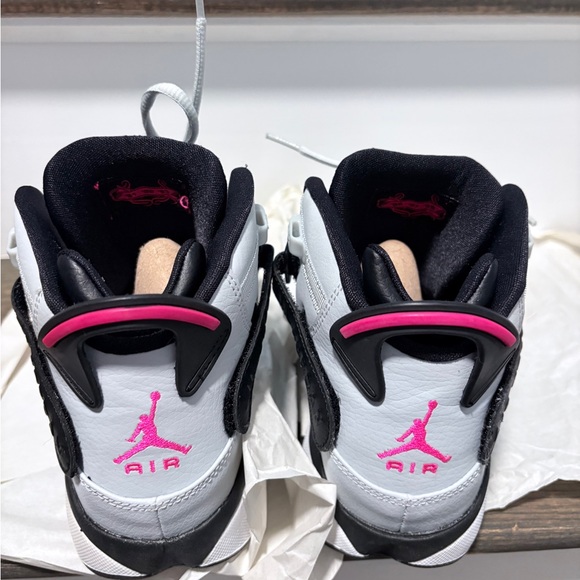 Jordan Kids Sneakers - Black, Gray, and Pink - Picture 4 of 7